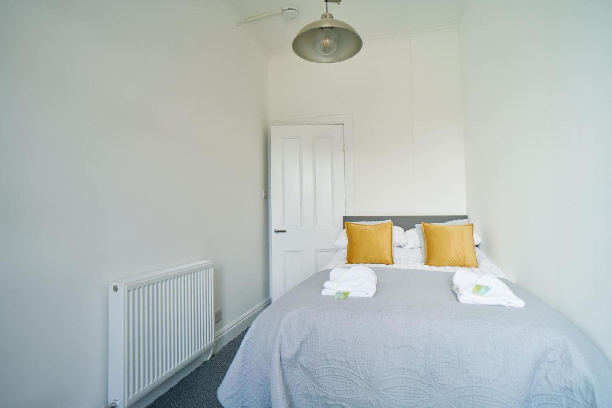Meadow Apartment 덤바턴 객실 사진